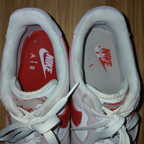 Nike Valentine Air Force 1s size 8.5 - Picture 6 of 6